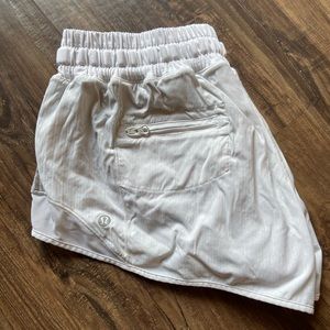 Lululemon Hotty Hot Short